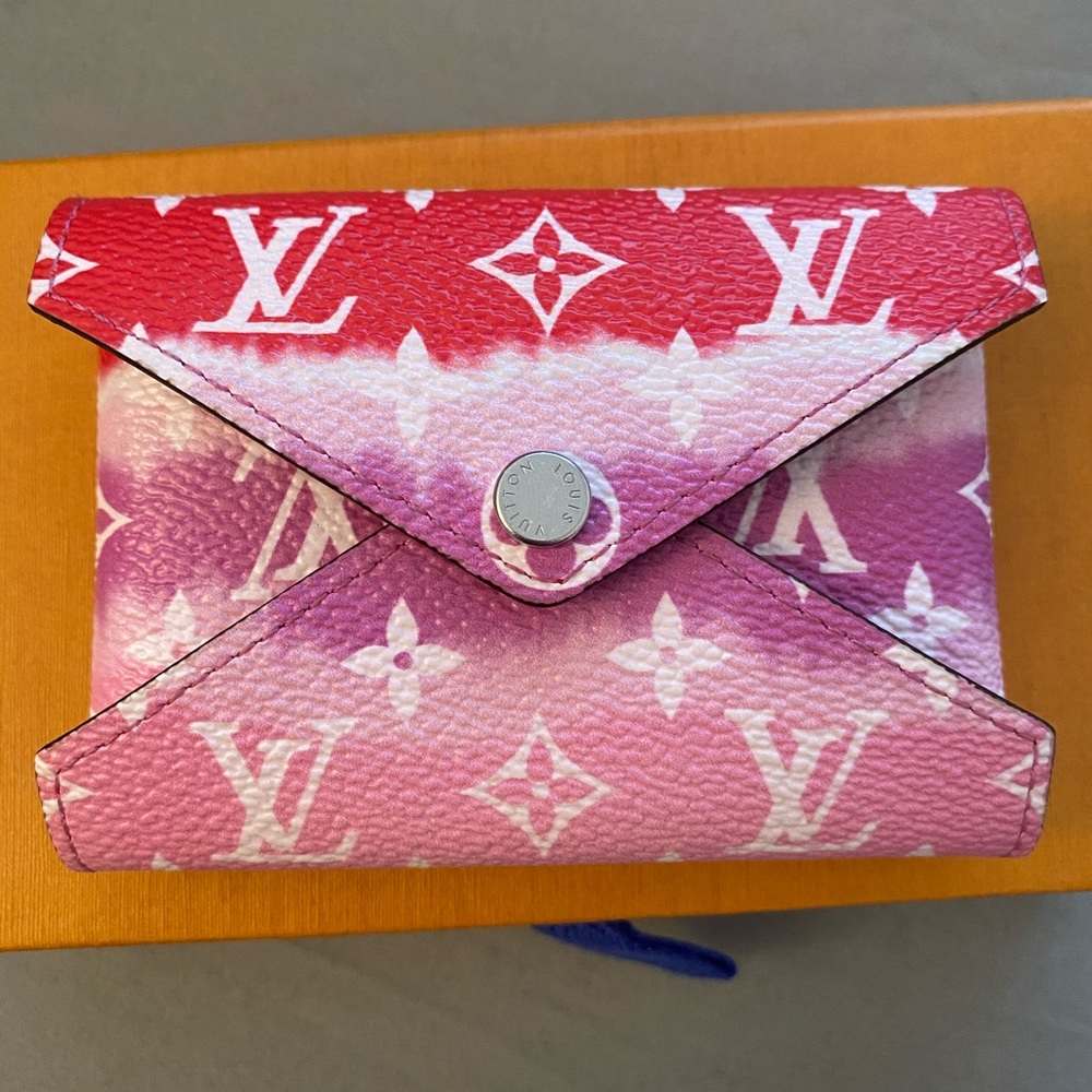 LV Kirigami small pouch